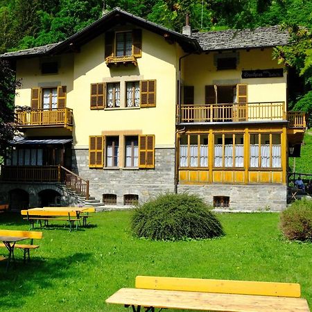 Hotel Villa Tedaldi Gressoney-Saint-Jean Eksteriør bilde