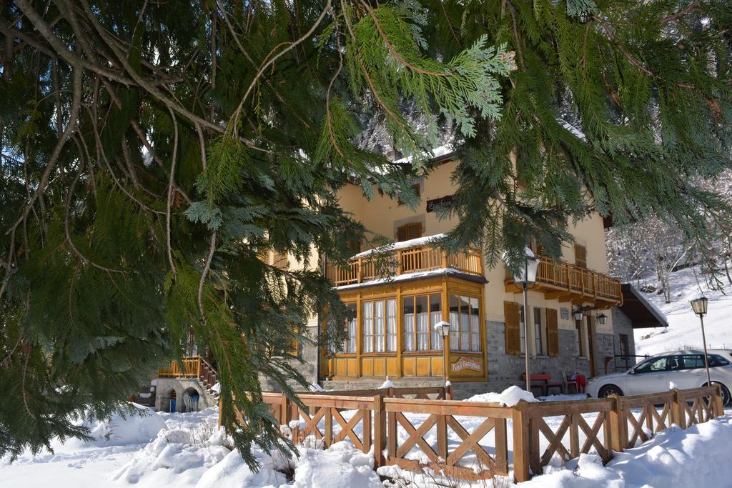 Hotel Villa Tedaldi Gressoney-Saint-Jean Eksteriør bilde