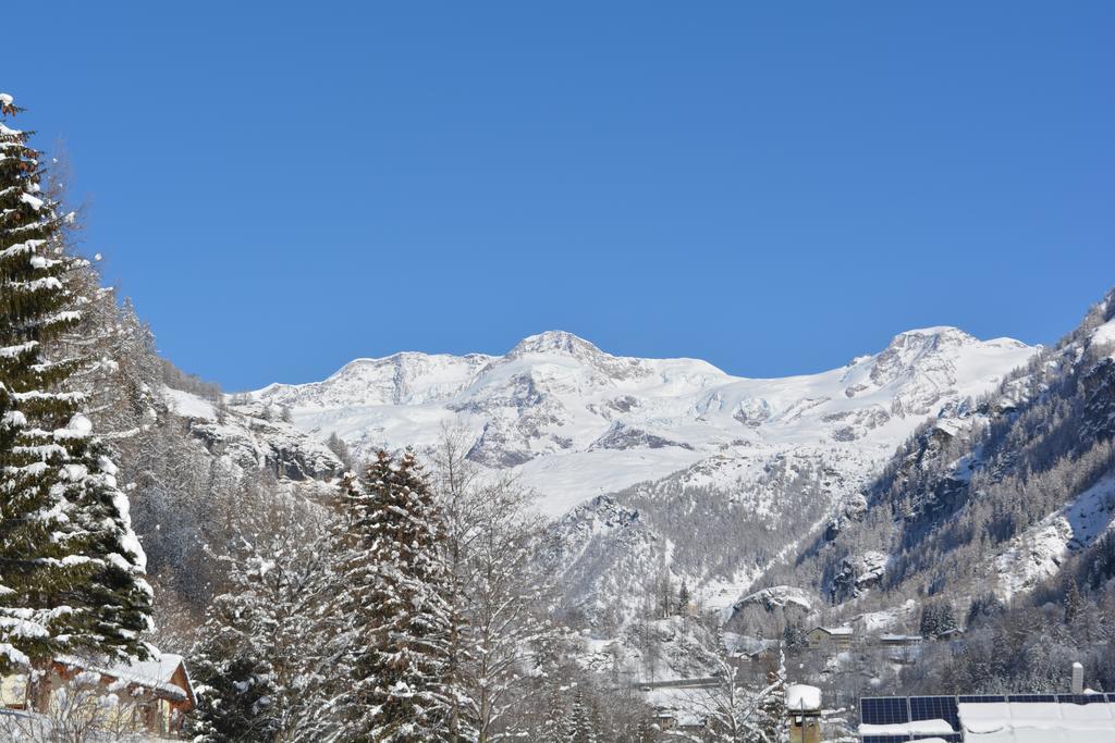 Hotel Villa Tedaldi Gressoney-Saint-Jean Eksteriør bilde